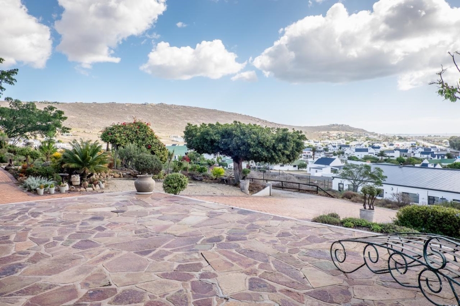4 Bedroom Property for Sale in Britannica Heights Western Cape